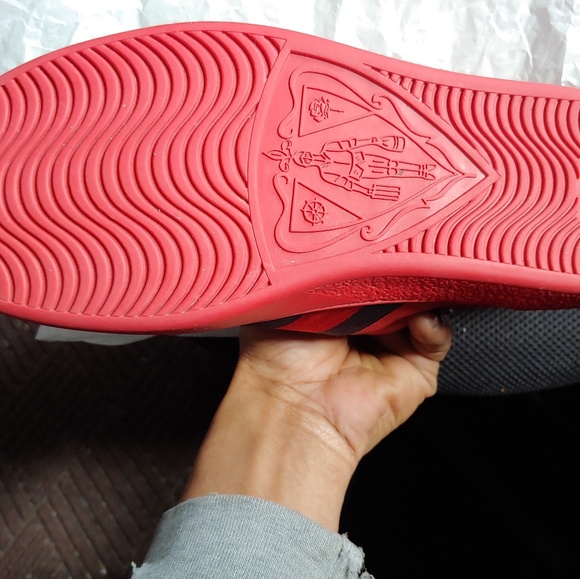 Men Shoe - Picture 4 of 4